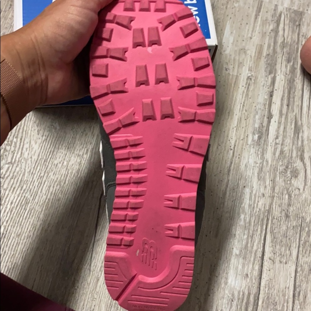 New Balance classics - Picture 3 of 5